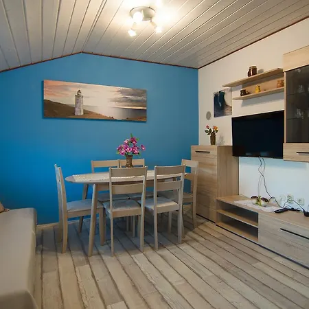 Biga Apartment *